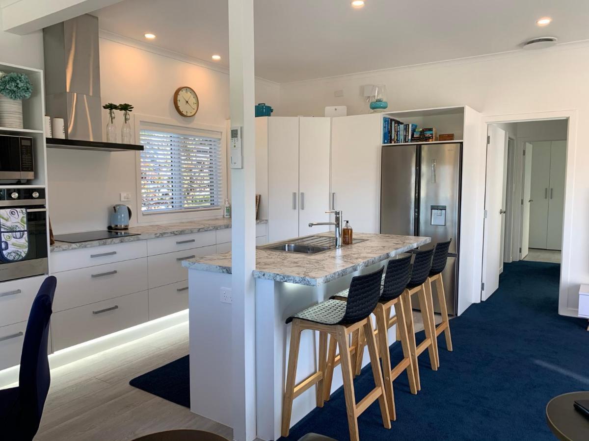 Coromandel Town Harbourside Cottage Luxury Accommodation Exterior photo